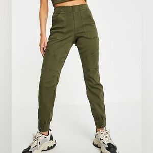 Spanx (XS) Olive Green Cargo Jogger in Stretch Twill High Rise Pants- Utility